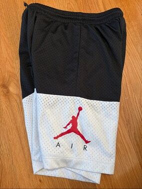 Jordan Colorblock Youth Basketball Shorts - Black/White/Red